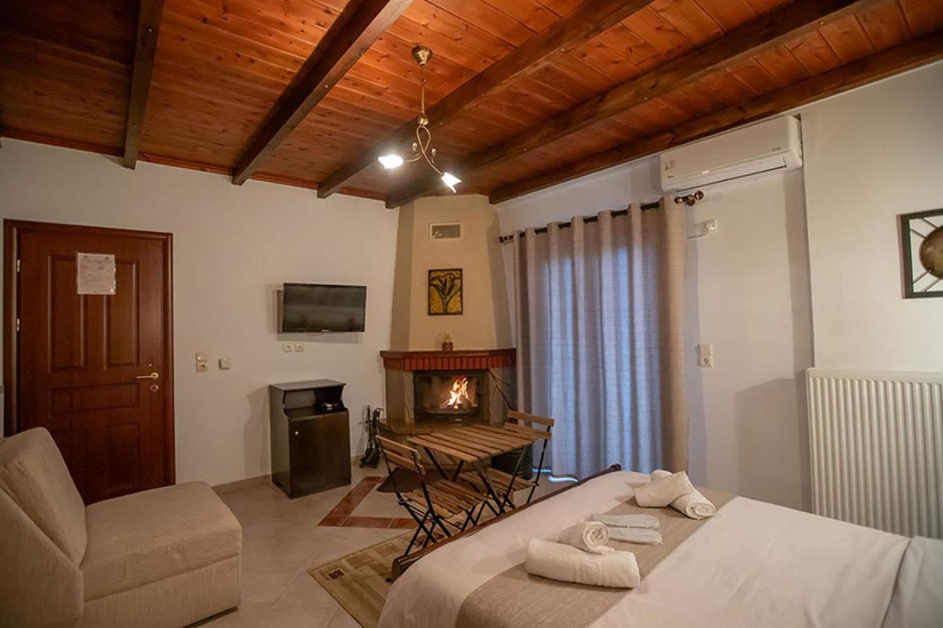 Guesthouse Moucha Bagian luar foto