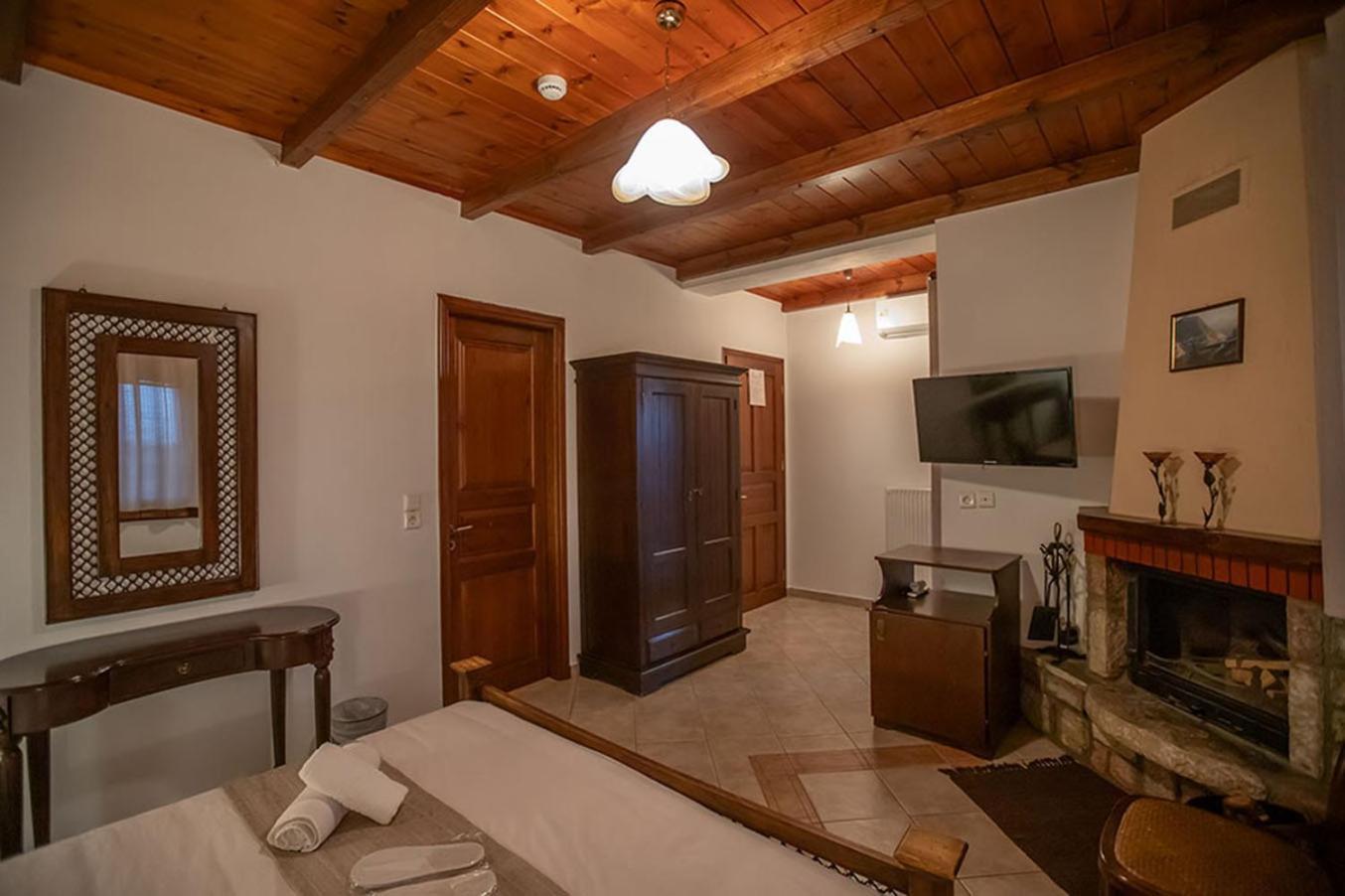Guesthouse Moucha Bagian luar foto